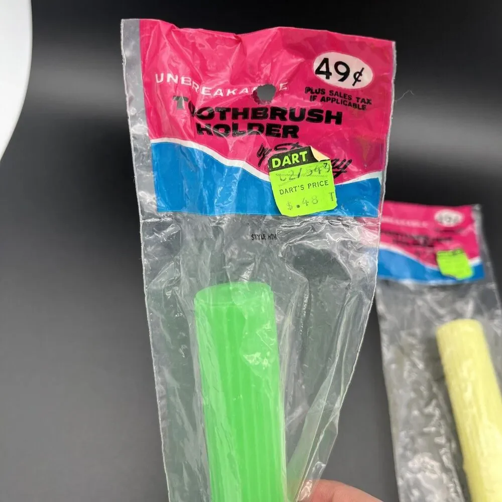 Lot of 2 Vintage Retro Plastic Travel 6